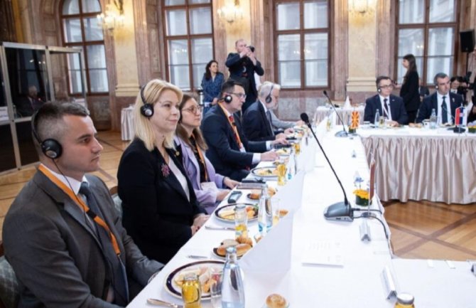 Đurović na radnom doručku za predsjednike parlamenata: Dobra prilika da se čuje glas država koje pretenduju da budu dio EU