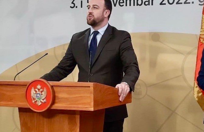 Nikolić: Odluka Milatovića da svoju inauguraciju izmjesti van Cetinja izraz nepoštovanja prema Prijestonici