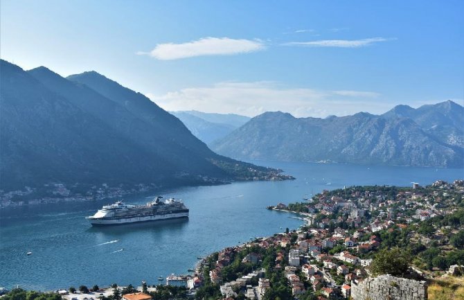 Naplaćuju obilazak i razgledanje kotorskih bedema