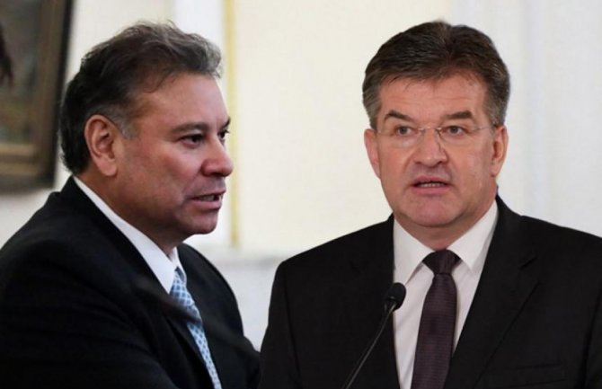 Lajčak i Eskobar traže deeskalaciju, izbore na sjeveru Kosova i dijalog