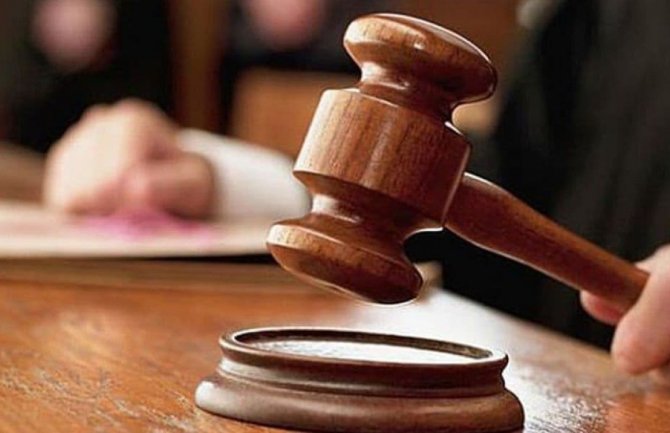 Sud potvrdio optužnicu tužilaštva u Beranama za dječju pornografiju: Sa lažnog profila uzimao fotografije