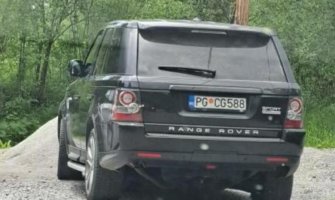 Zašto se službeni automobil predsjednice Skupštine Glavnog grada Borovinić Bojović neradnim danom nalazi na Veruši?