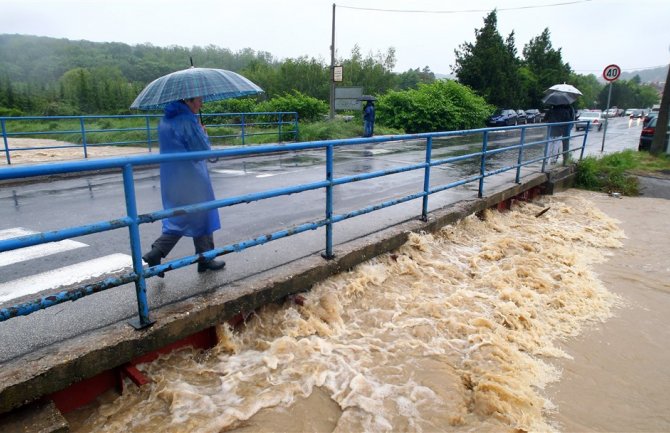 Vanredna situacija u 35 opština i gradova u Srbiji zbog kiše i poplava