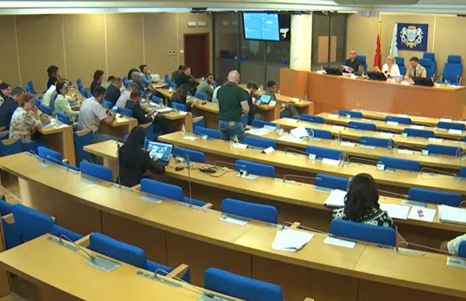 Denis Hot v.d. direktora Čistoće