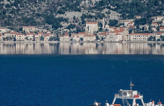 Dijete palo sa trajekta na Baltičkom moru: Majka skočila za njim, oboje stradali