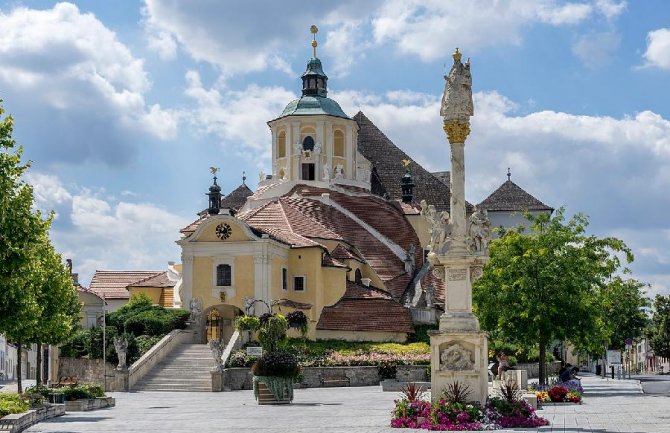  Konzulat Crne Gore u Austriji se zatvara