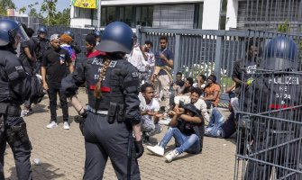 Policija rastjerala demonstrante na festivalu u Njemačkoj