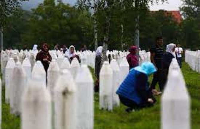 Obilježavanje 28 godina od zločina u Srebrenici: Sahrana 30 žrtava u Memorijalnom centru