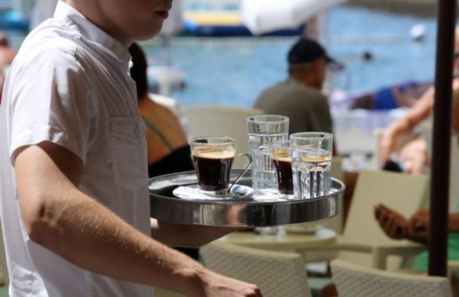 Pica u pekari 80 eura, a porcija lignji 35 eura: Ovo mjesto na Jadranu je rekorder po cijenama!