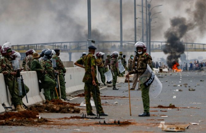 Protesti zbog visokih troškova života u Keniji: Policija ubila šestoro ljudi, 53 djece povrijeđeno u sukobima