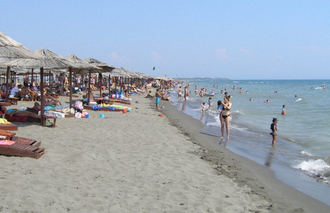 Ulcinj: Stanje stabilno, vode ne fali