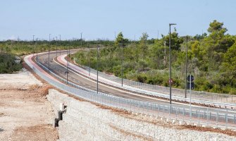 Puštena saobraćajnica od Tivta do Luštice