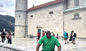 Džonson istražuje Crnu Goru: Posjetio Gospu od Škrpjela