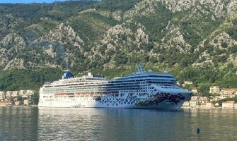 U Kotor za sedam mjeseci uplovilo više od 220 kruzera