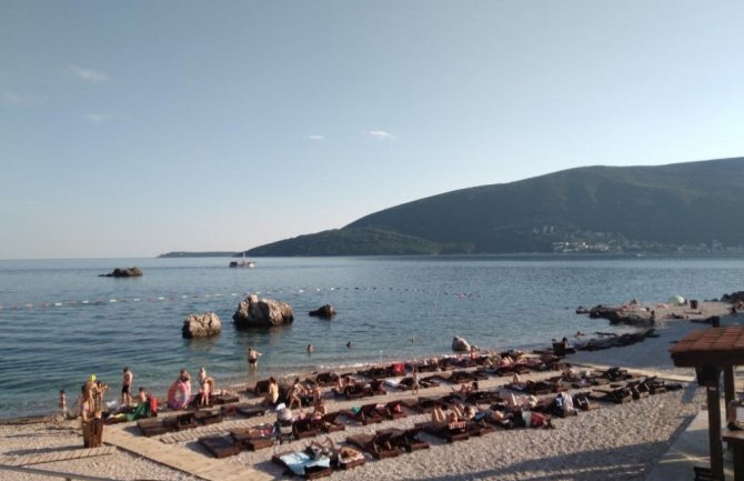 Sezona trpi zbog nedolaska turista iz Rusije: Prije sankcija i zamrzavanja imovine Rusi ostvarivali 3.470.593 noćenja u CG