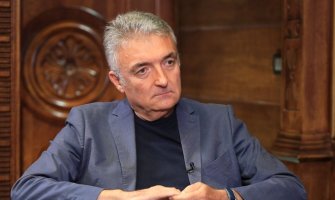 Vlahović: Za moguće zloupotrebe snosiće odgovornost i oni koji su pristali da se uslovi za popis definišu u posljednji čas