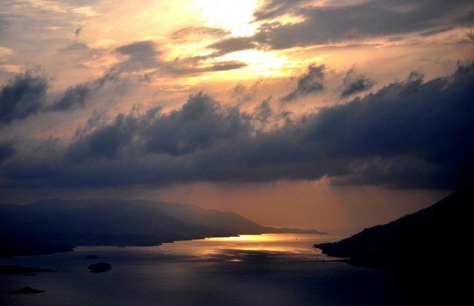 Danas do 32 stepena, popodne moguća kiša