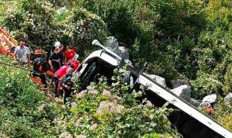 Sletio autobus s puta u mjestu Obzovica: Najmanje dvije osobe poginule, više povrijeđenih