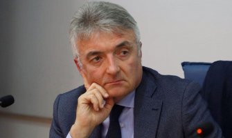 Vlahović: Trijumf mediokritetsko-populističko-neznavenog bavljenja politikom i diplomatijom
