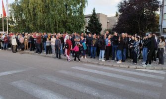 Blagojevići neće protestovati dok ne bude gotova obdukcija