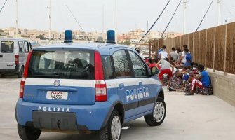 Italija: Spašeno 177 osoba sa trajekta na kojem je izbio požar