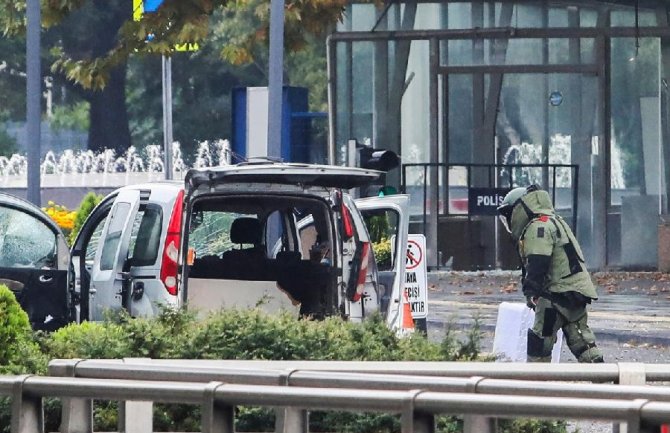 Turska upozorava da će ponovo napasti Kurde u Iraku i Siriji