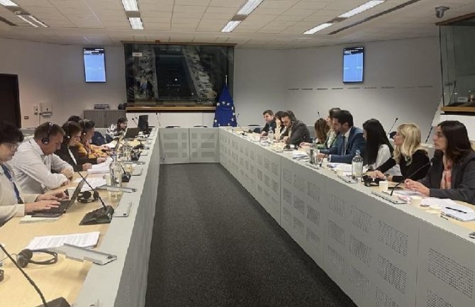 Brisel: Tempo u pristupanju EU određuje Crna Gora