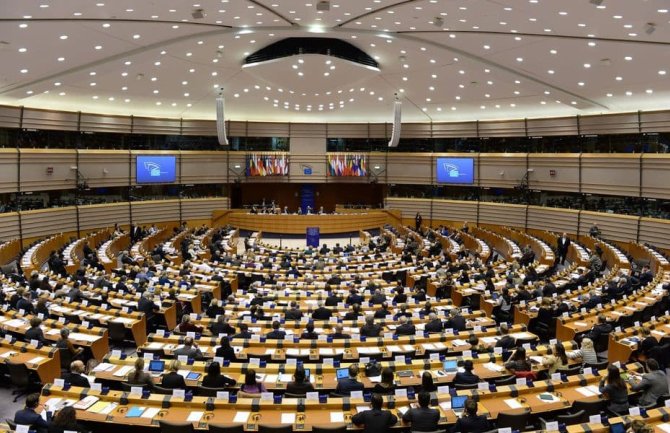 Evropski parlament pokrenuo istragu: Poslanica iz Letonije optužena da je špijunirala za Rusiju