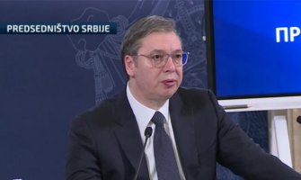 Bivši hrvatski ambasador: Vučić je u tragičnoj, bezizlaznoj situaciji