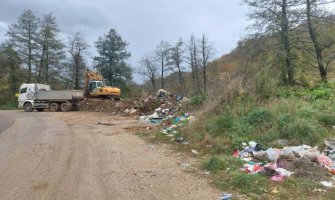 Realizovana ekološka akcija na područjU MZ Rasovo: Uklonjena deponija pored puta na ulazu u Boljaninu