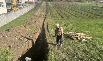 Bijelo Polje: Vodena bujica uništila voćnjak Božidara Adžića