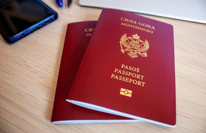Od juna do oktobra podijeljeno još preko 200 ,,zlatnih“ pasoša