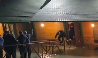 U Smederevu potonuo splav, bio pun gostiju