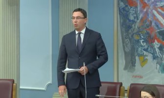 Bojović: Neprihvatljivo da se za kadrovska pitanja Uprave policije poziva i konsultuje Varhelji