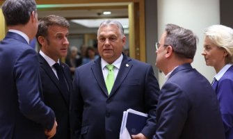 Makron: Orban ne smije da drži EU kao taoca, naredni mjeseci ključni i za Budimpšetu i za Brisel