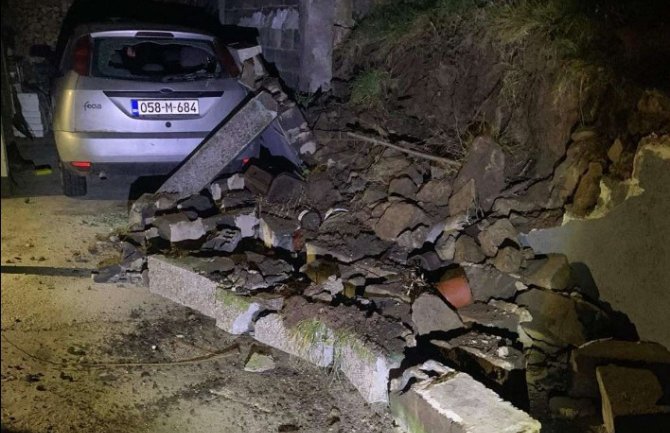 U Zenici povrijeđene četiri osobe, oštećene fasade, odroni na putevima