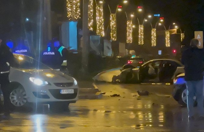 Budva: Udes na glavnom gradskom bulevaru, jedna osoba povrijeđena