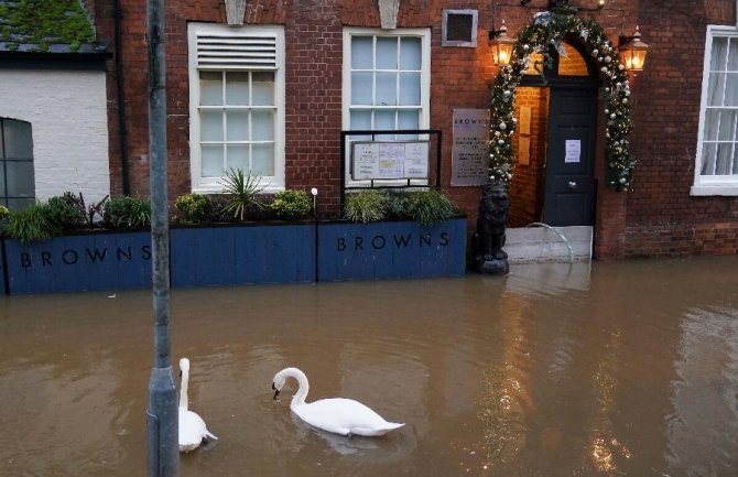 Poplave u Evropi, situacija u Engleskoj se popravlja