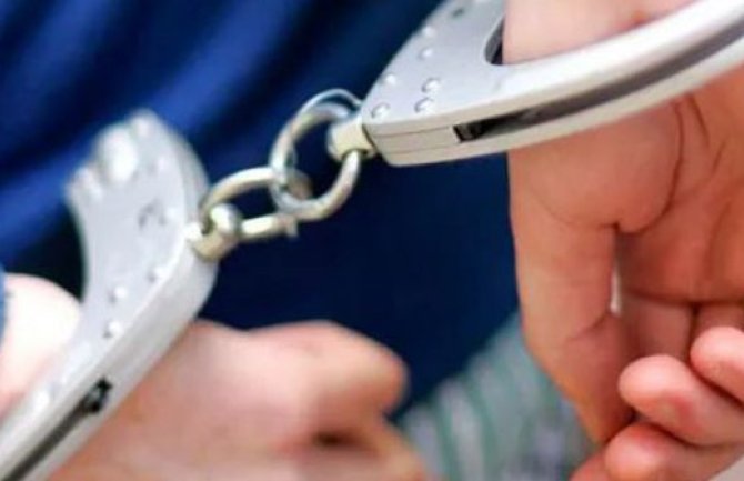 Nikšić: 19-godišnjak uhapšen zbog silovanja maloljetnice