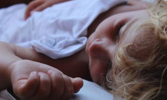 Tri savjeta kako da beba preko dana odspava duže od 30 minuta