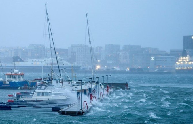 Norvešku pogodila najjača oluja u prethodnih 30 godina