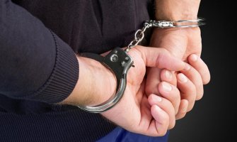 Ulcinjanin omalovažavao i ometao policijske službenike, kažnjen sa 1500 eura