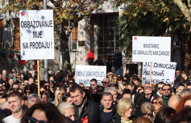 Sindikat đačkih i studentskih domova takođe traži veće plate i sastanak u Ministarstvu