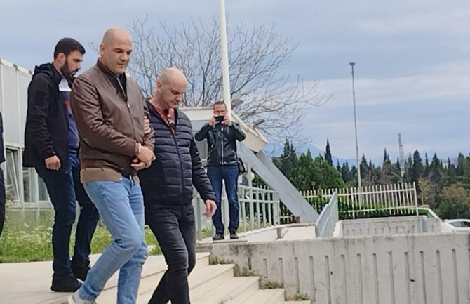 Optužnica protiv Mila Božovića i grupe vraćena na dopunu