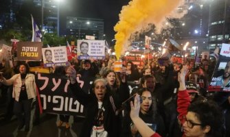 Brutalnost policije u Tel Avivu: Demonstante udarali pendrecima