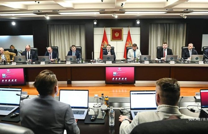 IZA KULISA: Šta piše u srednjoročnom programu rada Vlade koji je usvojio Spajićev kabinet