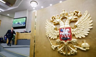 Ruski poslanici podnijeli zahtjev Dumi za poništenje sovjetske odluke o davanju Krima Ukrajini