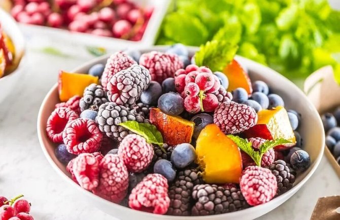 Jedite ovih šest vrsta smrznutog voća ako želite smršaviti, ali i poboljšati svoje zdravlje