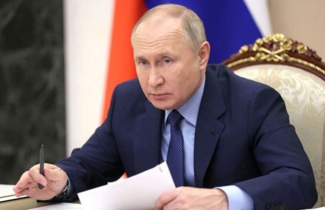 Putin: Federalne službe bezbjednosti da pomognu da Rusija zaobiđe sankcije Zapada