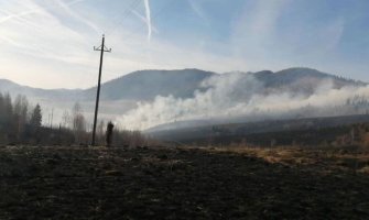 Bojović: Teško je kontrolisati vatru u Kosanici, dim otežava kretanje